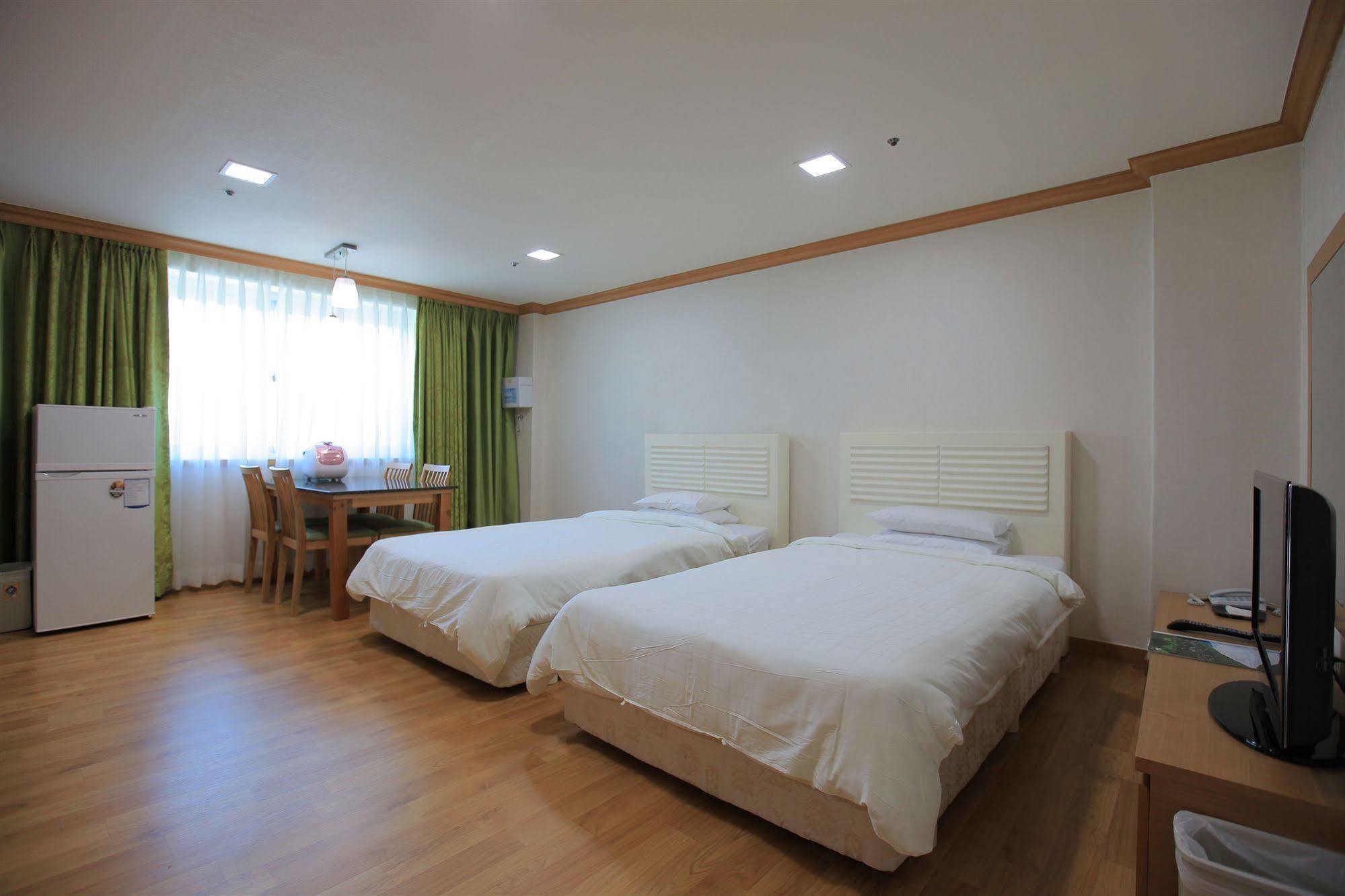 Yongpyong Resort - Tower Condo Pyeongchang Esterno foto
