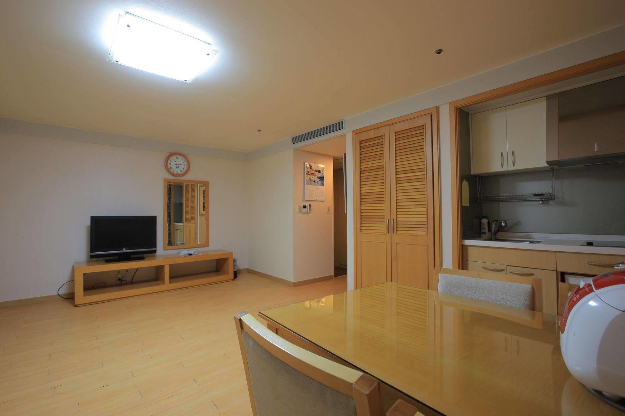 Yongpyong Resort - Tower Condo Pyeongchang Esterno foto