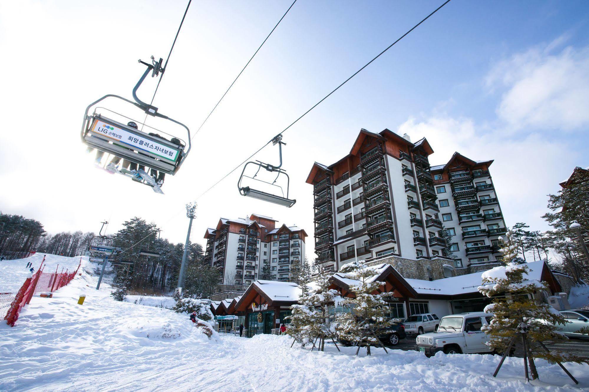 Yongpyong Resort - Tower Condo Pyeongchang Esterno foto